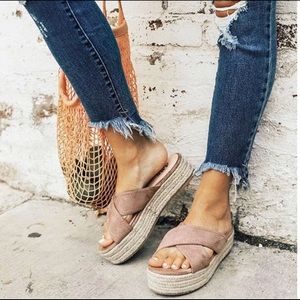 Brand new! ✨ Espadrille Slip On Platform Sandal
